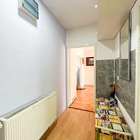 Apartment Vijecnica *